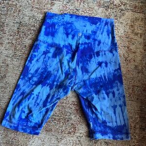 Lululemon tie dye bike shorts size 6